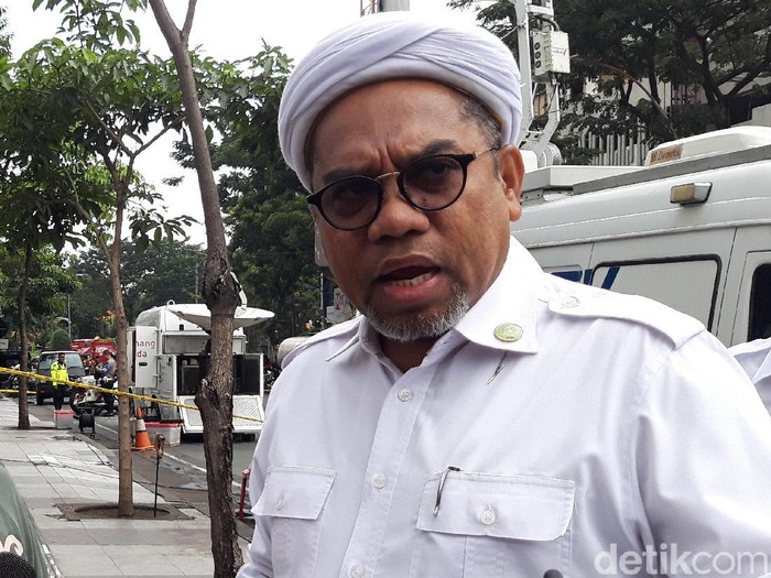 Tenaga Ahli Kedeputian IV Kantor Staf Presiden, Ali Mochtar Ngabalin