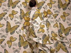 Foto Aksi Manusia Bunglon yang Bikin Mata Melotot