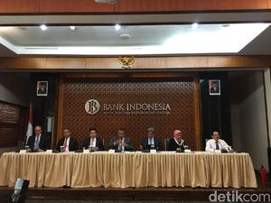Jaga Defisit, BI Pilih Tahan Bunga Acuan di 6%