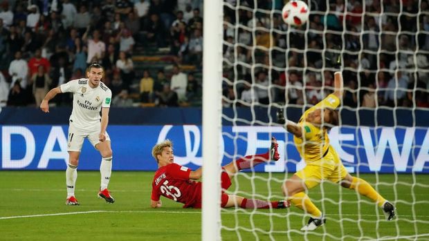 Gareth Bale mencetak hattrick ke gawang Kashima Antlers. (