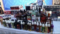 Tak hanya itu ada pula liquid vape sebanyak 196 botol.