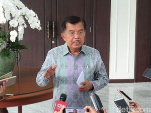 Di Depan Pelaku Industri Keuangan, JK: Pengusaha Kecil Dibantu