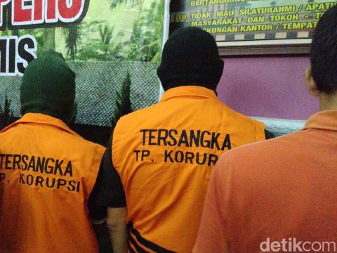 PNS dan LSM Kerja Sama Korupsi Bantuan Beras Jabar Rp 262 Juta