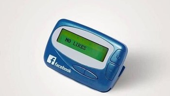 Facebook ternyata berubah jadi pager. Foto: Instagram/takemymoney