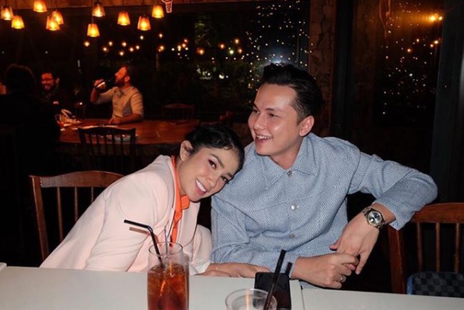 Suka Disuapi Saat Makan, Ini 5 Fakta Kulineran Andhika Pratama