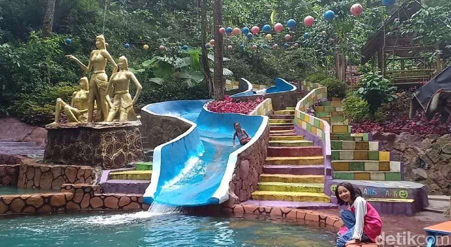 Foto Air Terjun Di Ngawi Yang Jadi Duit Rp 1 Miliar Tahun