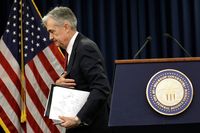 Bukan Candaan, The Fed Akan Segera Pangkas Suku Bunga