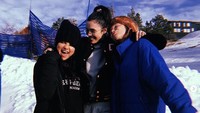 Selena terlihat sangat bahagia di foto tersebut. Dok. Instagram
