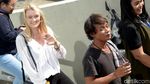 Sempat Viral, Lihat Kebersamaan Iyem Si Bule Cantik dan Suaminya