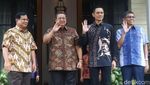 Momen SBY-Prabowo Kompak Berbatik di Mega Kuningan