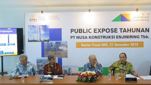 Konferensi pers PT NKE terkait amblesnya Jalan Raya Gubeng