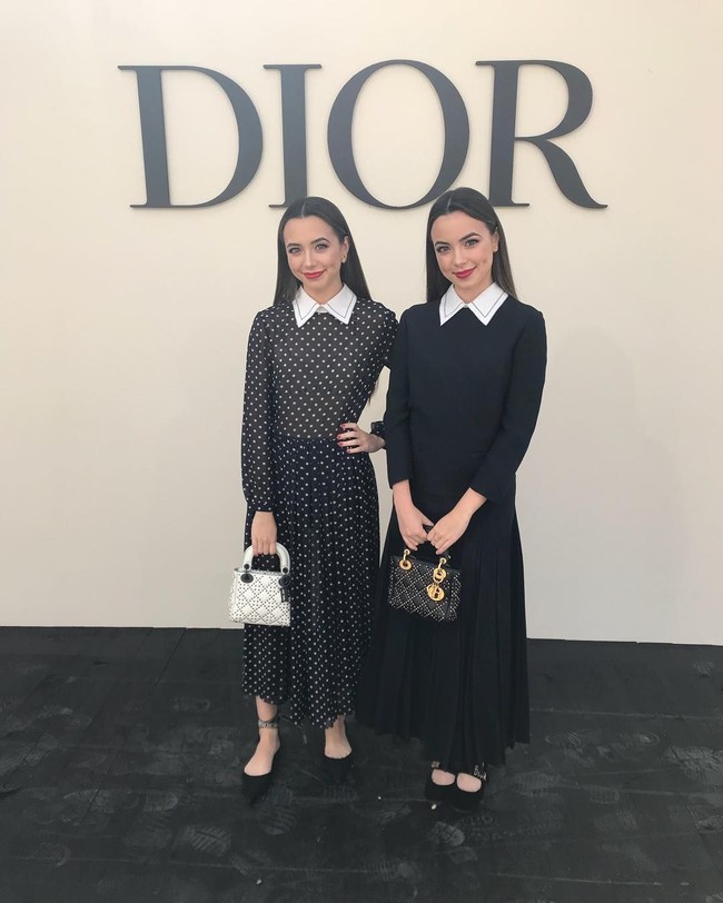 Selain eksis di YouTube, kembar Merrell juga sudah merambah dunia akting. Veronica dan Vannessa Merrell sudah beberapakali tampil di acara Jane the Virgin. Mereka juga pernah membintangi film The Standoff pada 2016. Foto: Instagram
