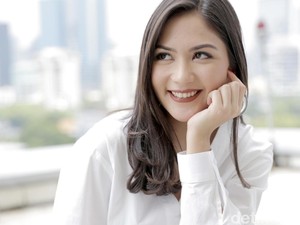 Jessica Mila Panik Urus Pernikahan di Film Bridezilla