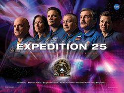 Kocak! Aksi Para Astronot Bergaya Bak Aktor di Poster Film