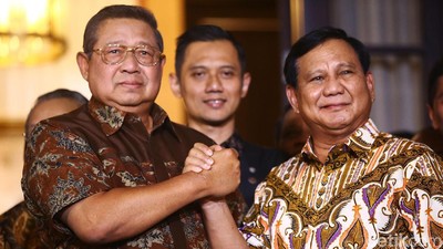 Salam Komando! SBY-Prabowo Minta Tak Diganggu
