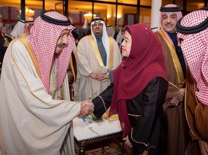 Hadiri Festival Janadriyah, Puan Maharani Disalami Raja Salman