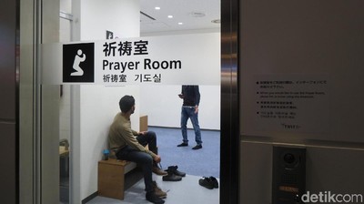 Foto: Assalamualaikum Musala Bandara Haneda, Tokyo