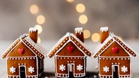 Meski ukurannya mungil, saat disusun seperti ini, gingerbread house tetap memikat kan? Foto: Instagram czekoladautkane