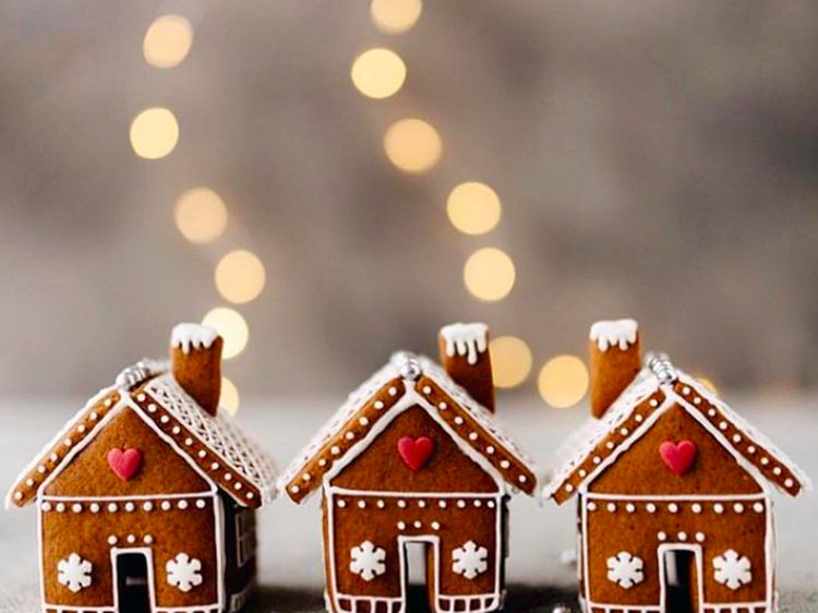10 Kreasi Cantik Gingerbread House Ini Siap Meriahkan Natal