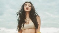Kini ia bergabung dengan sebuah lembaga online untuk membantu orang yang berjuang melawan depresi dan penyakit mental lainnya. Dok. Instagram/kylieverzosa