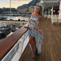 Rich kid of Russia lainnya adalah Polina Moisseeva. Ia pernah berpose saat melakukan snowboarding di Aspen dan menikmati keindahan pantai Bahama serta tak ada kekurangan dalam kehidupan wanita ini. Foto: Instagram