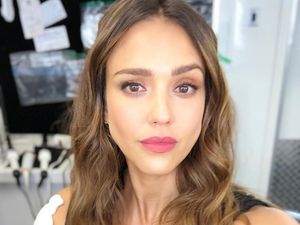 Foto Rumah Jessica Alba yang Cuma Punya 3 Kamar Tapi Harganya Rp 85 M