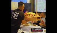 Mau Coba, Seafood Berbumbu Gurih dalam Perahu Seharga Rp 13 Juta?
