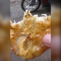 Iiih Jijik! Puntung Rokok hingga Kecoa Masuk Dalam Gorengan 