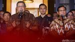 Salam Komando! SBY-Prabowo Minta Tak Diganggu