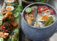 Ajak Ibu Makan Spesial Di 5 Restoran Lesehan Di Garut Ajak Ibu Makan Spesial Di 5 Restoran Lesehan Di Garut