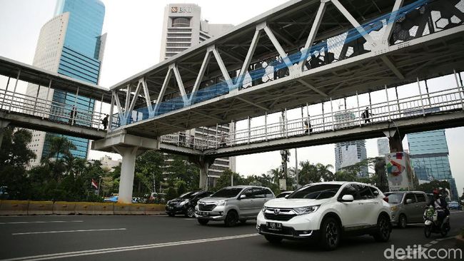 Pembangunan JPO Dukuh Atas