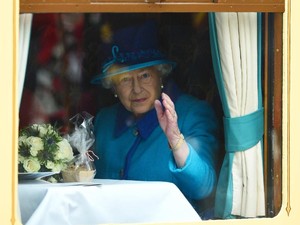 Surat Rahasia Ratu Elizabeth soal Kematian Putri Diana Terungkap