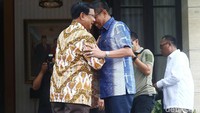 Sebelumnya, Wasekjen Demokrat Andi Arief mengatakan salah satu agenda pertemuan kedua tokoh nasional itu ialah membahas elektabilitas Prabowo-Sandiaga Uno yang diklaim naik.