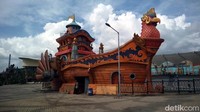  Banyak keluarga yang main ke tempat wisata baru ini. Tak hanya dari Semarang, tapi juga dari beberapa daerah lain di sekitarnya. (Eko Susanto/detikTravel)