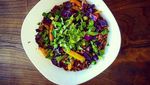 Pose Keren Mena Massoud, Pemeran Aladdin Makan Menu Vegan
