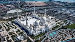 Foto: Camila Cabello, Masjid dan Gurun pasir
