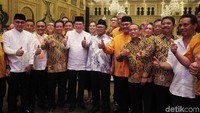 Para pengurus DPP hadir dalam perayaan HUT ke-12 Hanura.