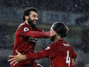 Video Ribut-ribut Van Dijk dan Sokratis karena Mo Salah