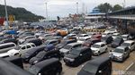 Libur Nataru, Merak Dipadati Kendaraan
