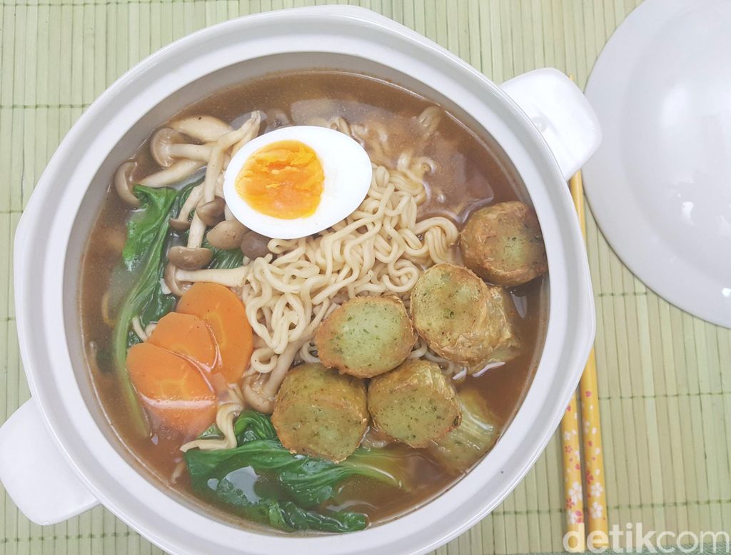 Spicy Noodle Soup with Keecho