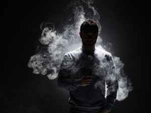 Berbagai Alasan Nge-vape, Mulai dari Coba-coba Hingga Rokok Lebih Mahal