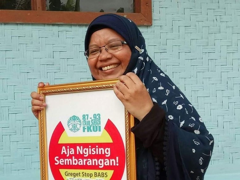 Kisah Ibu Asal Banten Bikin 10 Ribu Jamban bagi Warga Tanpa Dana Pemerintah Kisah Ibu Asal Banten Bikin 10 Ribu Jamban bagi Warga Tanpa Dana Pemerintah