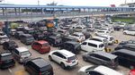 Libur Nataru, Merak Dipadati Kendaraan