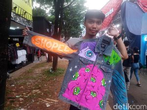 Muklay Garap Tiga Jenis Artwork Sekaligus