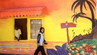 Pemerintah Kabupaten Maluku Tengah bersama Pasific Paint meresmikan New Natsepa Beach di Pantai Natsepa (Rifkianto Nugroho/detikTravel)