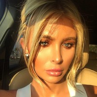 Sophia dan Caitlyn Jenner bertemu pada tiga tahun lalu lewat makeup artist mereka. Sejak saat itu keduanya dikabarkan saling menguatkan setelah transformasi seksual mereka. Foto: Dok. Instagram