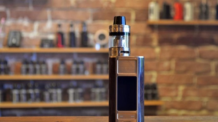 Vape membuat paru-paru seorang pria rusak. Foto: iStock Vape membuat paru-paru seorang pria rusak. Foto: iStock