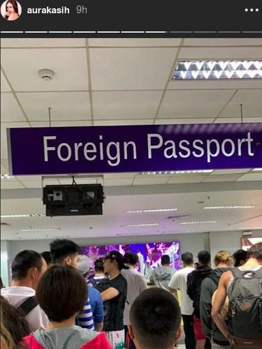 Diisukan Nikah Hari Ini, Aura Kasih Posting Sedang Liburan
