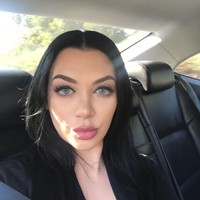 Wanita yang mengaku kini berprofesi sebagai penulis dan pebisnis itu bahkan mengatakan belum bisa memaafkan Brad. Apalagi setelah pria yang meninggal di usia 47 tahun tersebut mencabut nama Amanda dalam daftar warisan.  Foto: Instagram @theheauxmentor