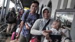 Libur Natal dan Tahun Baru, Stasiun Senen Dipadati Penumpang